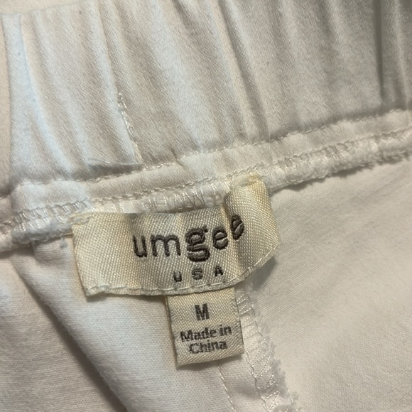 Umgee white cotton flair leg pull on pants - Picture 6 of 8